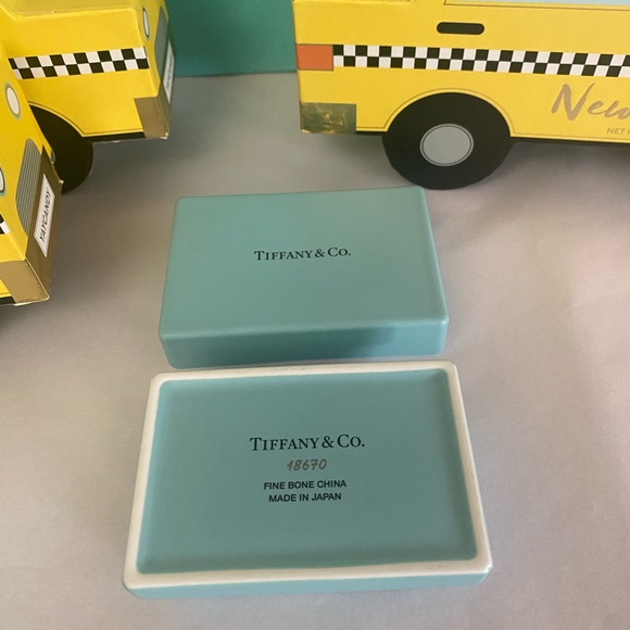 Tiffany & Co. Trinket Box - Picture 4 of 6